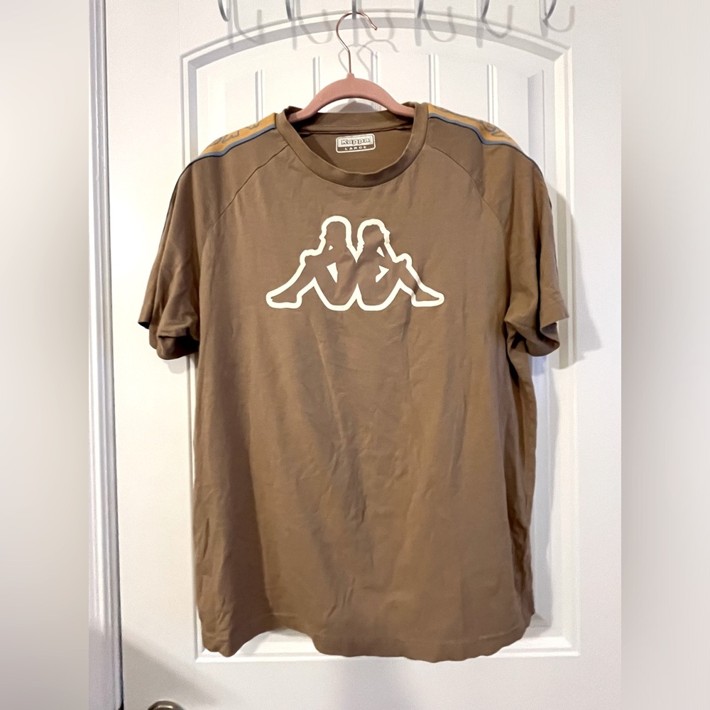 Kappa Mens Large tshirt graphic with strip cord graphic on shoulder and sleeve